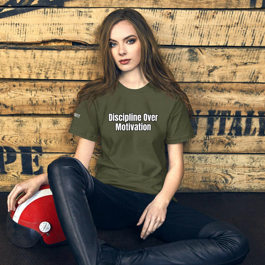 "Discipline Over Motivation" Unisex T-shirt. PeakFit Apparel. for athletes | PeakFit Apparel